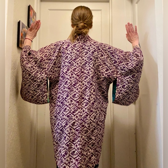 VGUC Beautiful Vintage Handmade Traditional Haori Jacket Kimono Floral Silk(?) - Picture 10 of 16